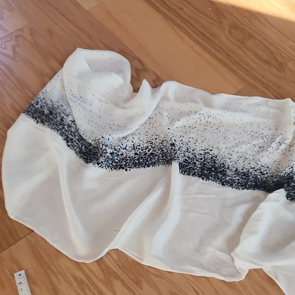Calvin Klein Monochrome Women's Scarf Cream And Black